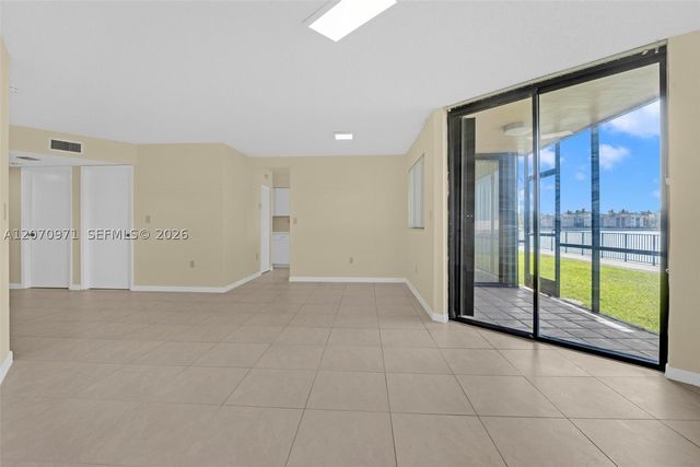 15545 N Miami Lakeway N 106, Miami Lakes, FL 33014