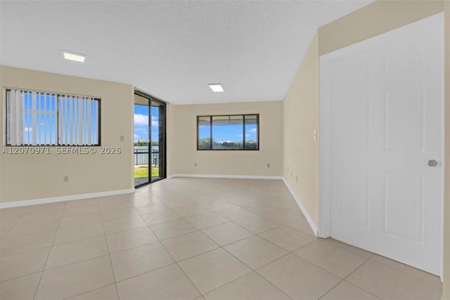 15545 N Miami Lakeway N 106, Miami Lakes, FL 33014