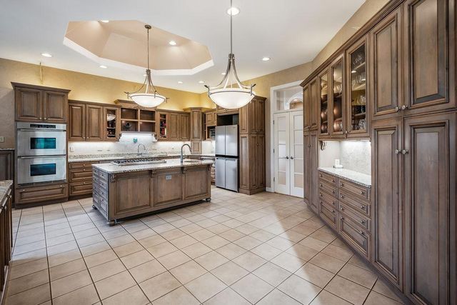 446 Country Club Lane, Onalaska, WI 54650