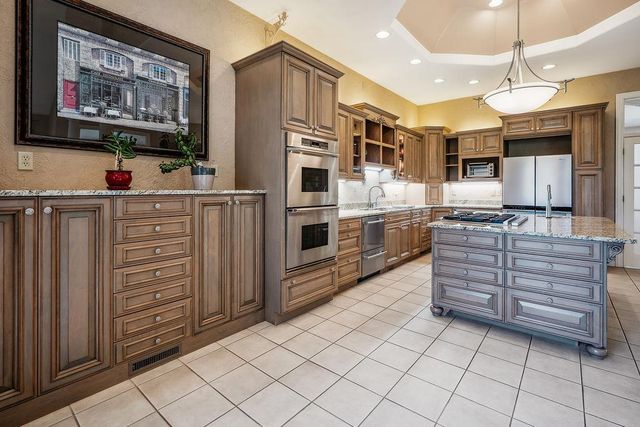 446 Country Club Lane, Onalaska, WI 54650