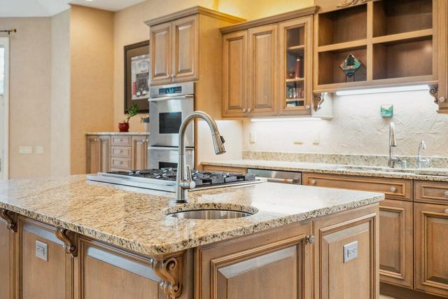 446 Country Club Lane, Onalaska, WI 54650