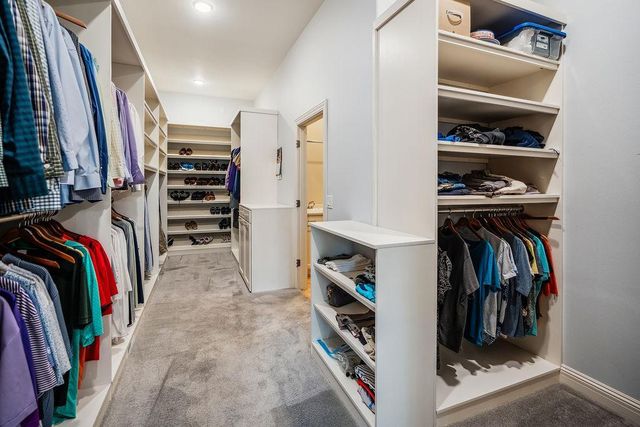 446 Country Club Lane, Onalaska, WI 54650