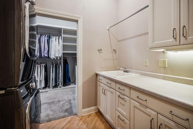 446 Country Club Lane, Onalaska, WI 54650