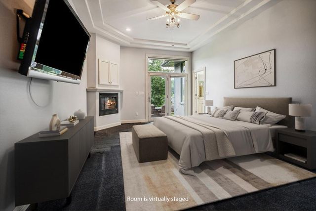 446 Country Club Lane, Onalaska, WI 54650