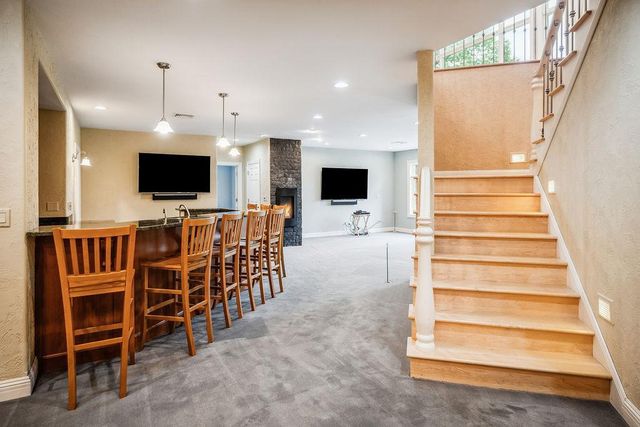 446 Country Club Lane, Onalaska, WI 54650