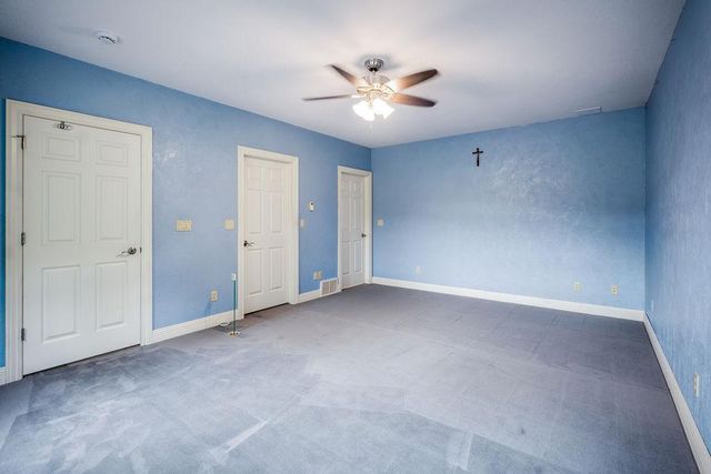 446 Country Club Lane, Onalaska, WI 54650