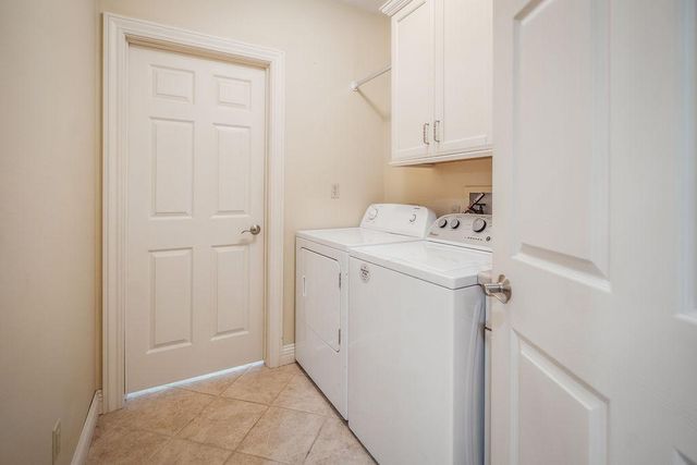 446 Country Club Lane, Onalaska, WI 54650