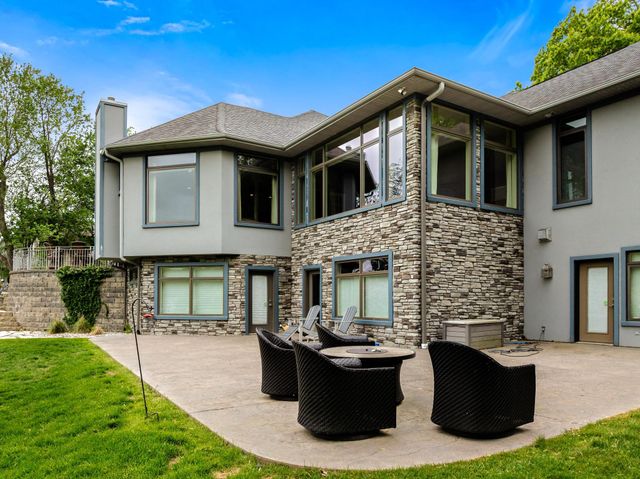 446 Country Club Lane, Onalaska, WI 54650