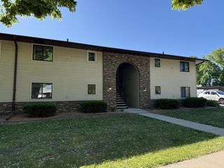 1755 MARICOPA DRIVE #B, Oshkosh, WI 54904