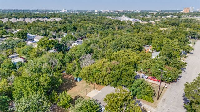 1608 Wayne Street, Denton, TX 76209