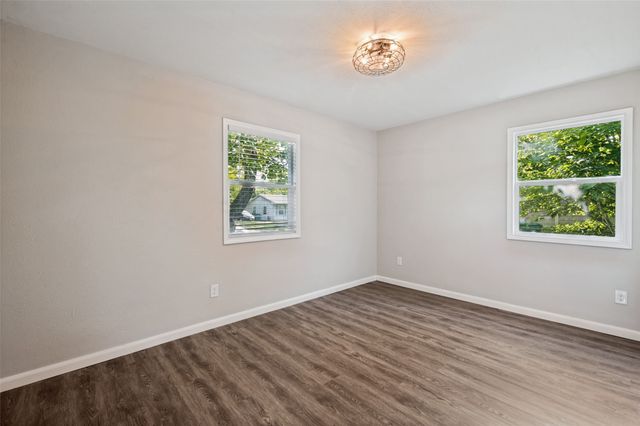 1608 Wayne Street, Denton, TX 76209