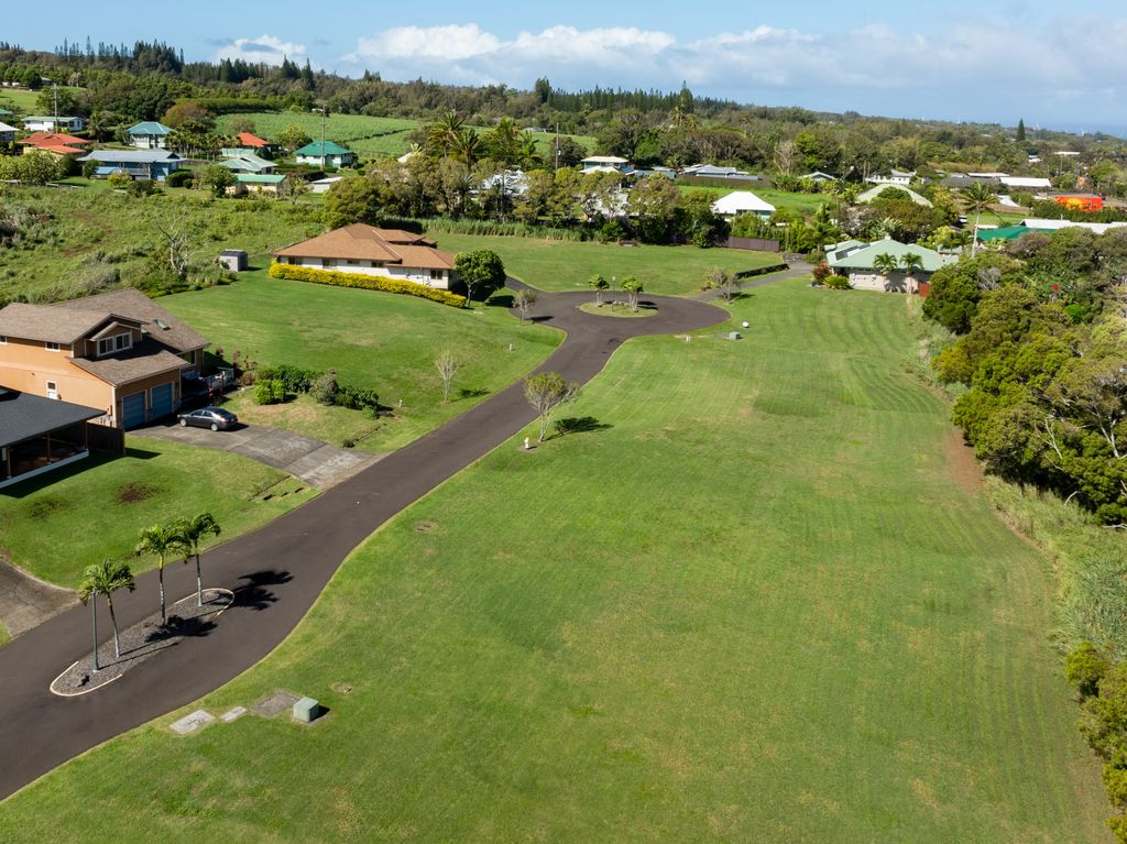 Image 1 of property listing at 54-3705 LEHUULA CIRCLE, Kapaau, HI 96755