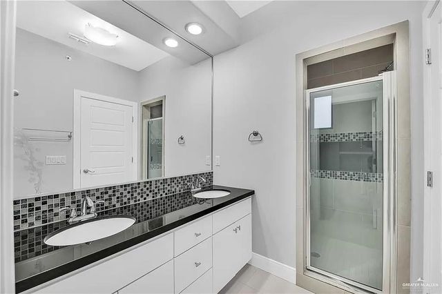 3016 S L Street 1, Mcallen, TX 78503