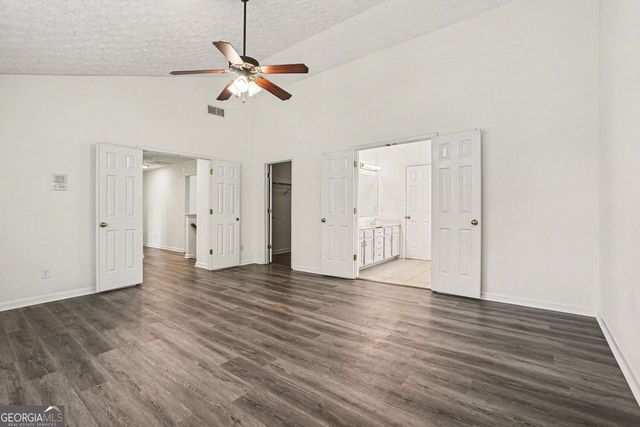 5207 Meadowbrooke Chase, Stone Mountain, GA 30088