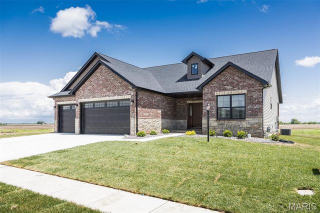 7154 Savannah Dr., Glen Carbon, IL 62034