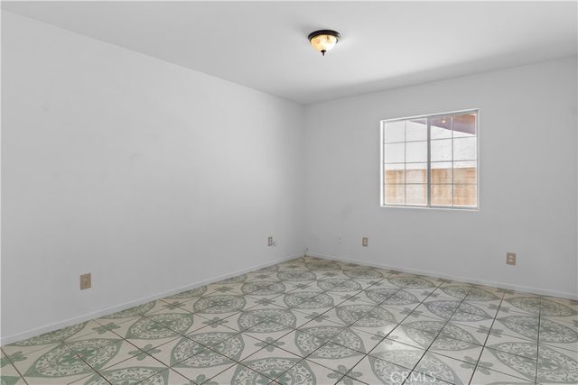 217 E 5th Street, Perris, CA 92570