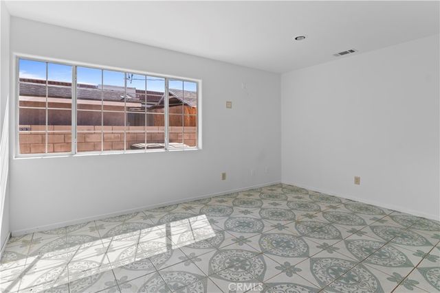 217 E 5th Street, Perris, CA 92570