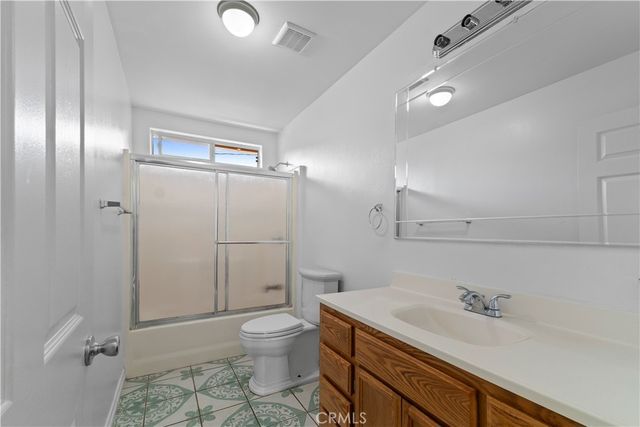 217 E 5th Street, Perris, CA 92570