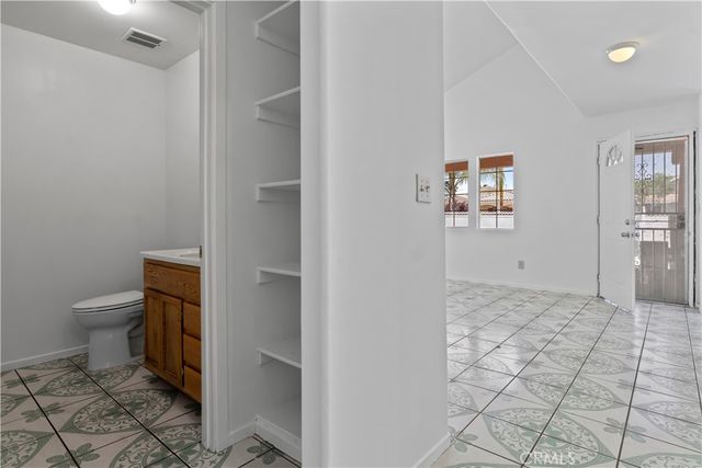 217 E 5th Street, Perris, CA 92570