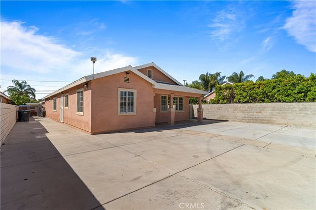 217 E 5th Street, Perris, CA 92570
