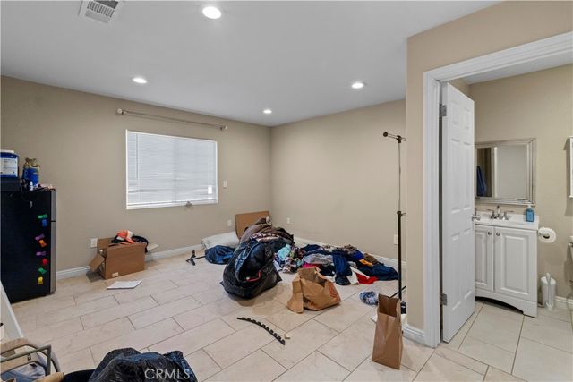 217 E 5th Street, Perris, CA 92570