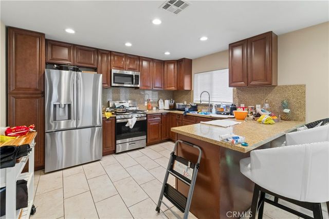 217 E 5th Street, Perris, CA 92570