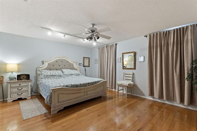 1083 MOTORCOACH DRIVE, Polk City, FL 33868