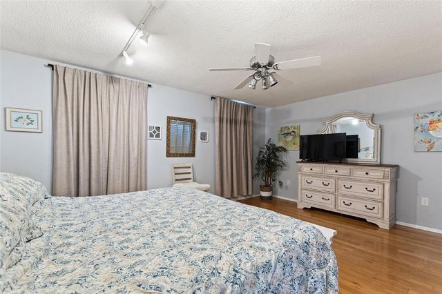 1083 MOTORCOACH DRIVE, Polk City, FL 33868