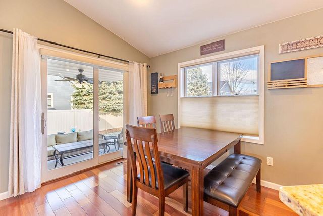 905 Pioneer DRIVE, Holmen, WI 54636