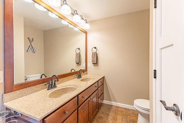 905 Pioneer DRIVE, Holmen, WI 54636