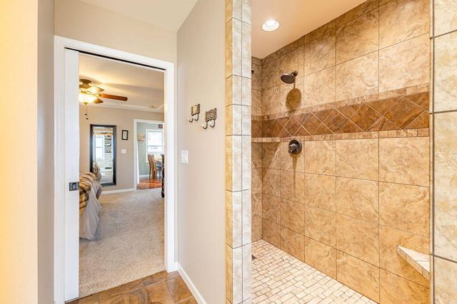 905 Pioneer DRIVE, Holmen, WI 54636