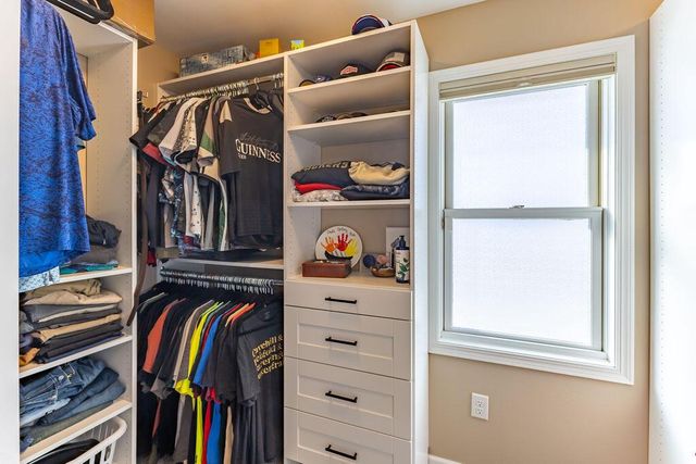 905 Pioneer DRIVE, Holmen, WI 54636