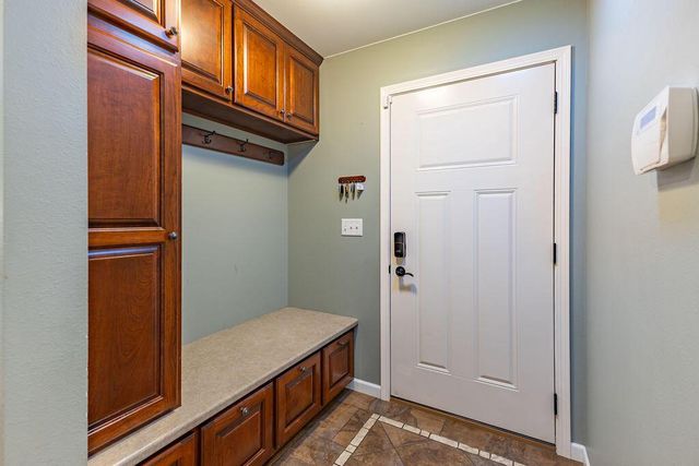 905 Pioneer DRIVE, Holmen, WI 54636