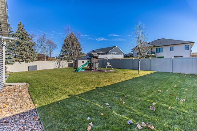 905 Pioneer DRIVE, Holmen, WI 54636