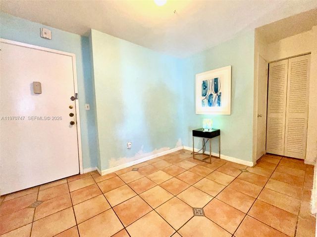 1658 Bay Rd 203, Miami Beach, FL 33139