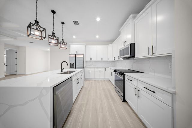 10652 Lighter Wood Lane, Fort Pierce, FL 34945