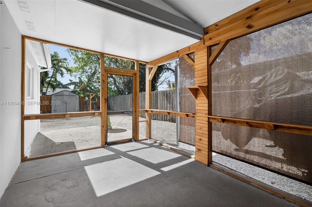 6264 SW 20th St, Miramar, FL 33023