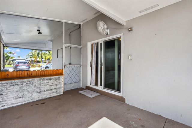 6264 SW 20th St, Miramar, FL 33023