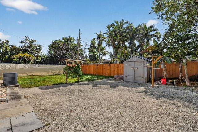 6264 SW 20th St, Miramar, FL 33023