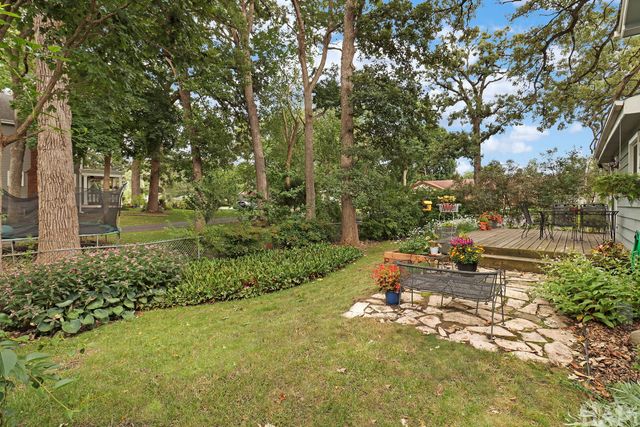225 S Seymour Avenue, Mundelein, IL 60060
