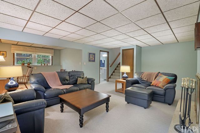 225 S Seymour Avenue, Mundelein, IL 60060