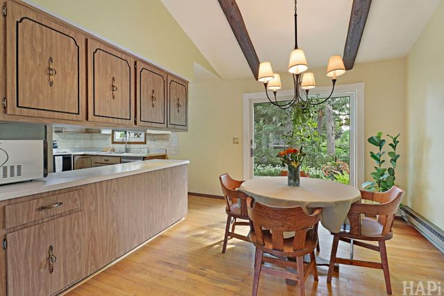 225 S Seymour Avenue, Mundelein, IL 60060