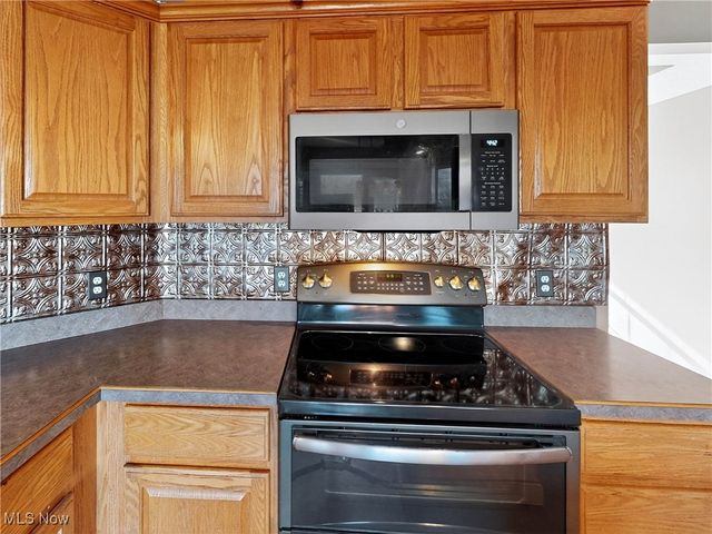 3823 Martha Circle, Litchfield, OH 44253