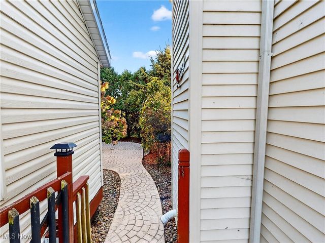 3823 Martha Circle, Litchfield, OH 44253