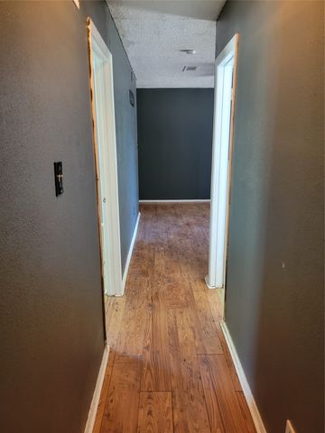 1411 Clearfield Drive, Cleburne, TX 76033