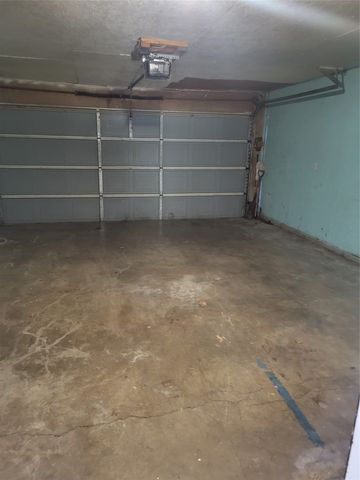 1411 Clearfield Drive, Cleburne, TX 76033