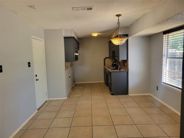 1411 Clearfield Drive, Cleburne, TX 76033