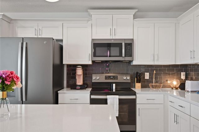 3191 PARADOX CIRCLE 401, Kissimmee, FL 34746