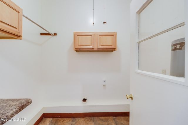 328 Seal Avenue, Long Beach, MS 39560