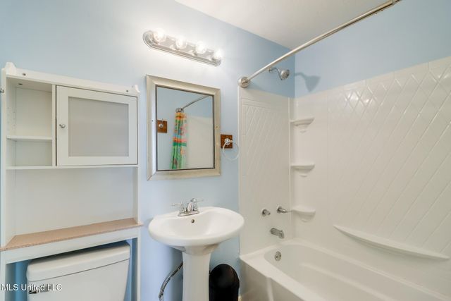 328 Seal Avenue, Long Beach, MS 39560